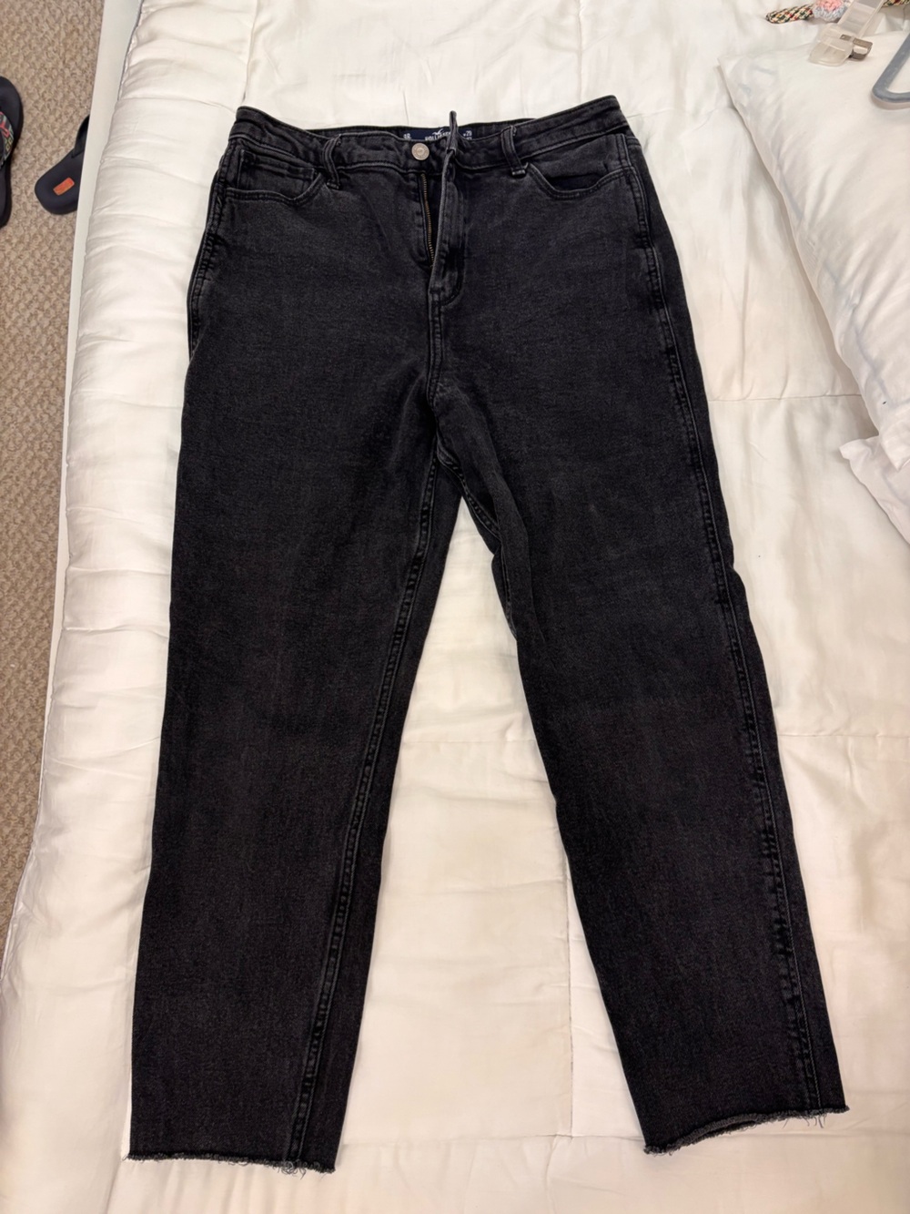 Hollister Ultra High Rise Mom Jean w29 L27